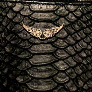 DESIGNER FRINGE WRISTLET!